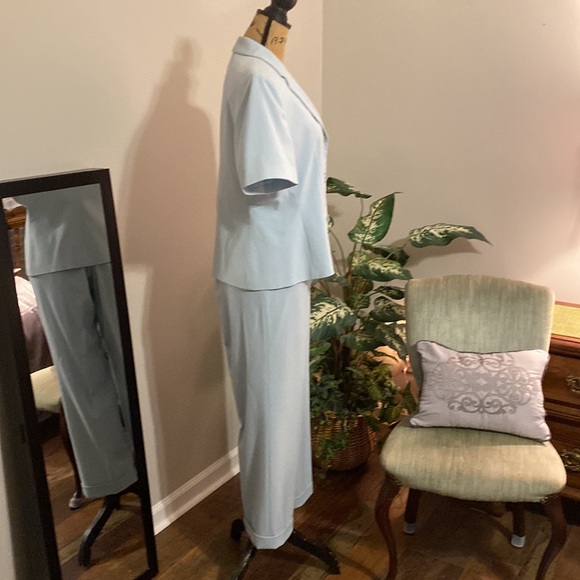 NWT Larry Levine Petite Womens 2pc. Double Breasted SS Suit, Sz. 12P, Light Blue - Picture 14 of 16